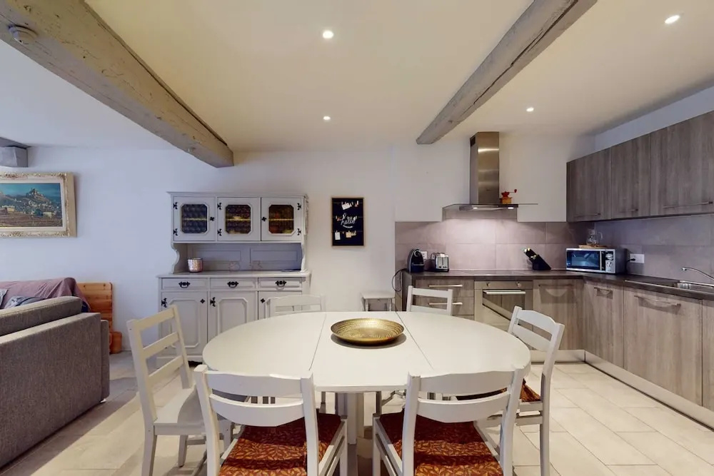 Beautiful Apartment in the Heart of the old City - фото 17