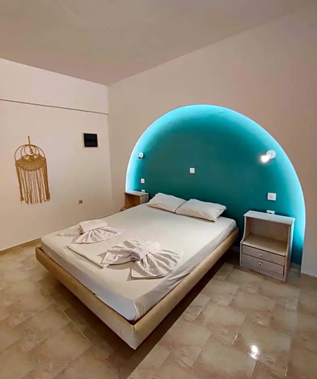 Deluxe Double room with balcony and with sea view (full double bed)