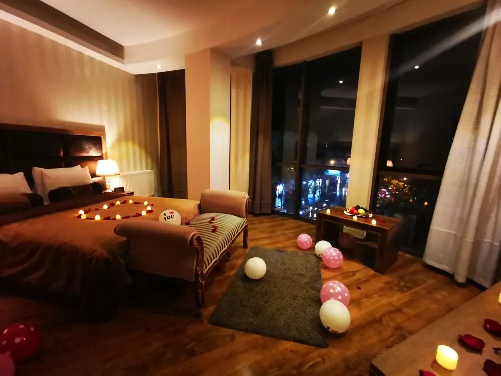 1 Bedroom Suite