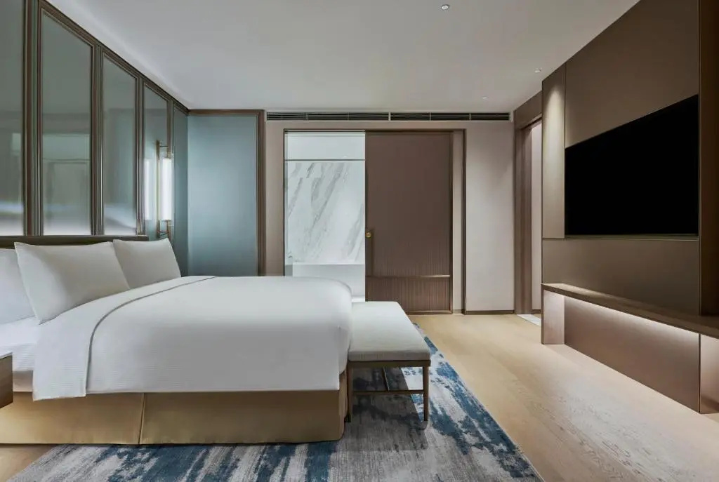Premier Double Suite (full double bed)