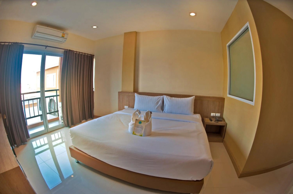 OMG Hotel — 5