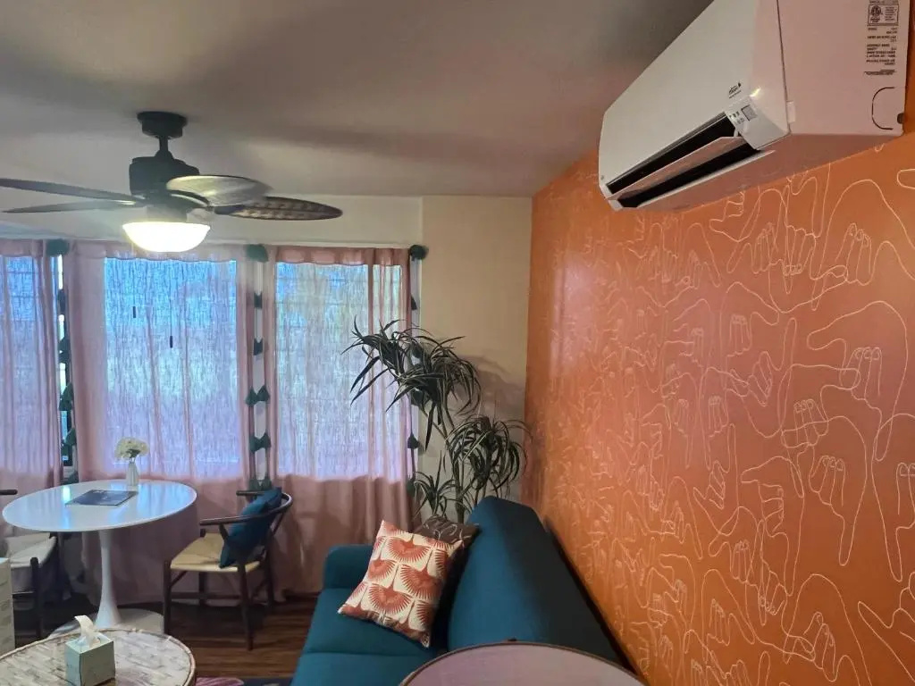 Double Suite (full double bed)
