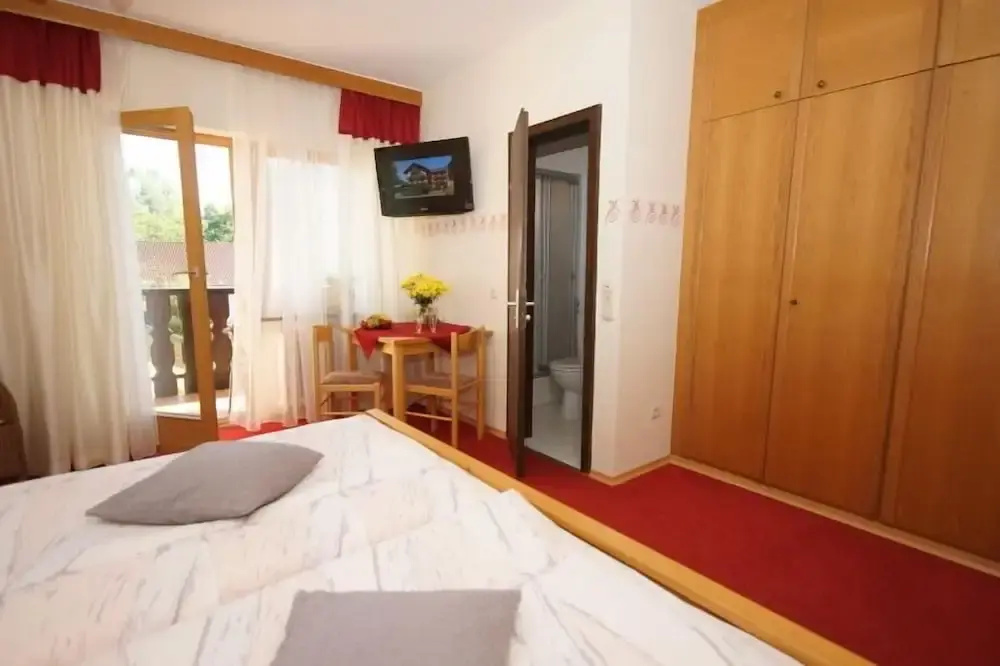 Landhotel Neuhof - Chambres