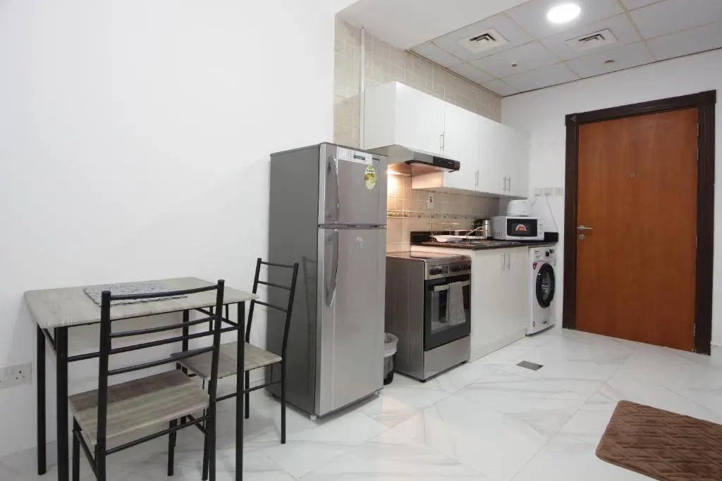 Signature Holiday Homes - Furnished Studio in Palace Tower 2, Silicon Oasis - Général