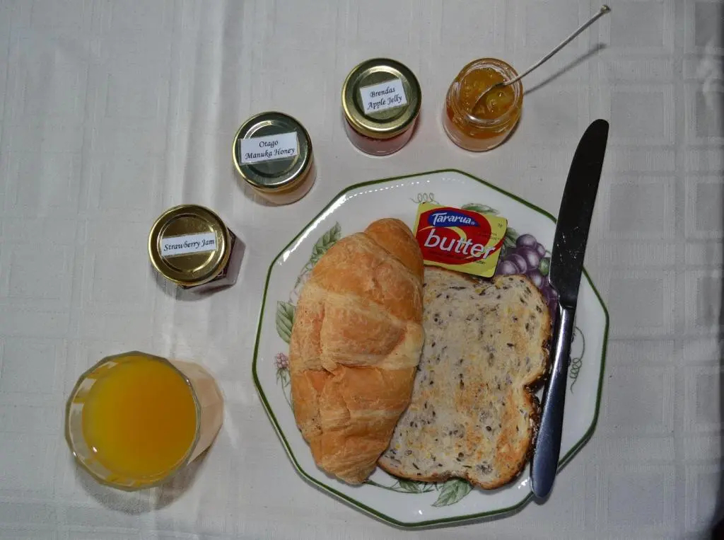 觀景標準雙人房，配有雙人床