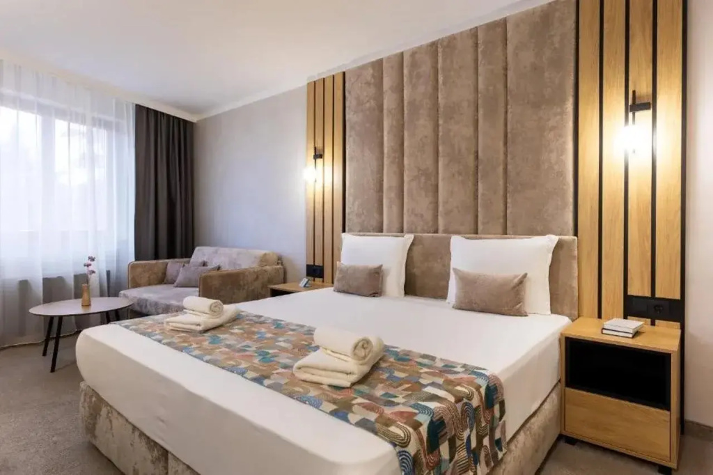 Light Hotel - Général