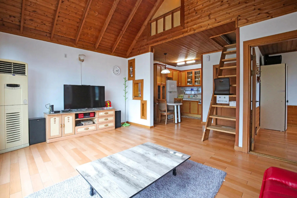Standard Family room