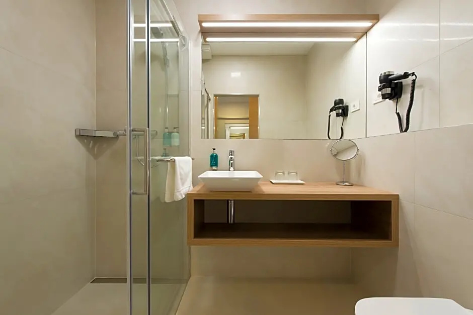 Ahotel Hotel Ljubljana - Chambres