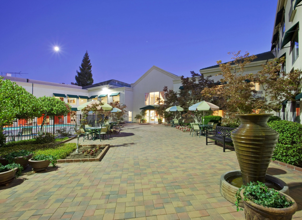 Holiday Inn Auburn by IHG - Général