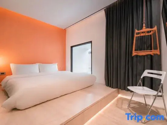 Double Studio (full double bed)