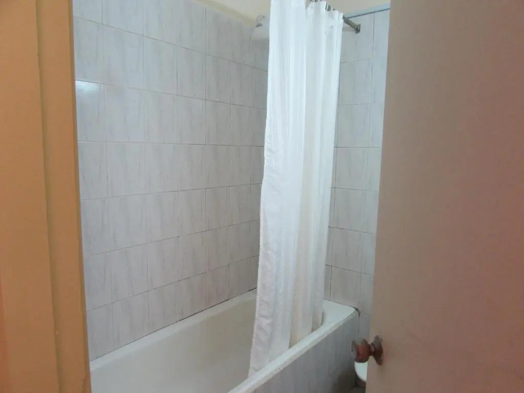 The Equator Hotel - Chambres
