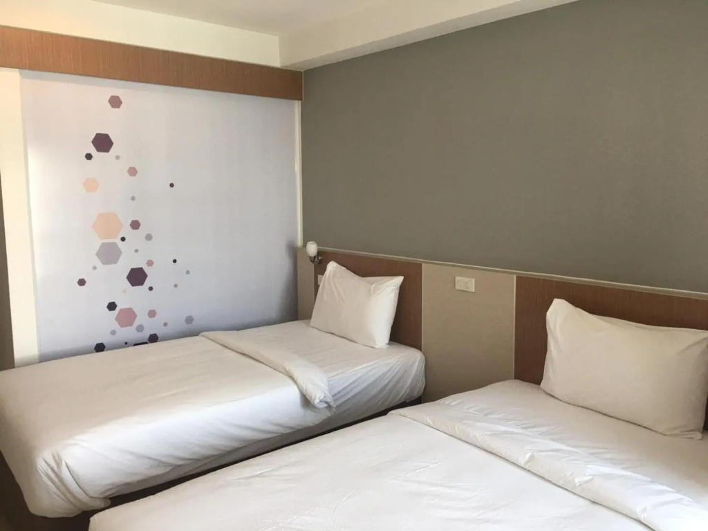 Ingnaam Hotel — 5