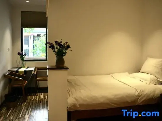 Standard Double Family room (full double bed)