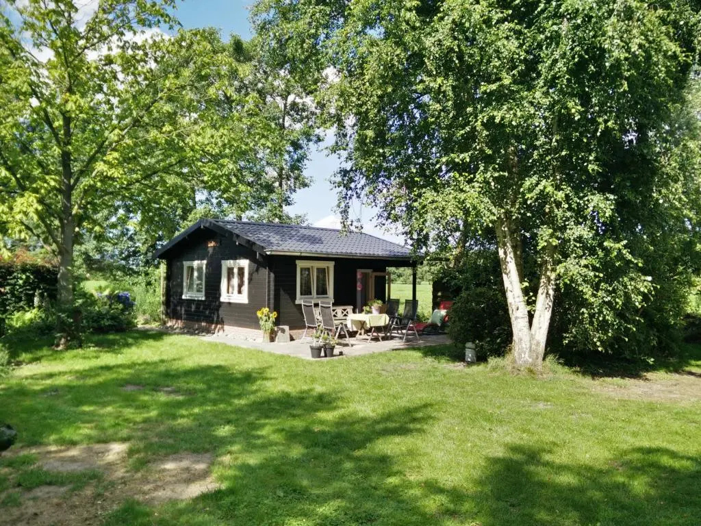 Cottage with garden view
