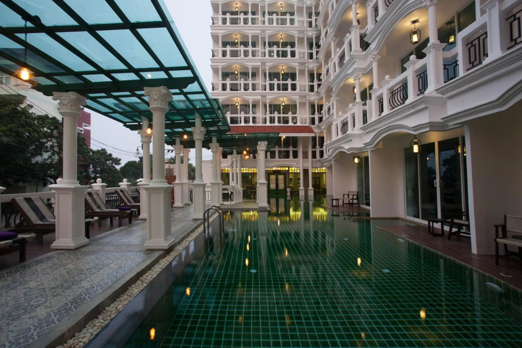 Pool