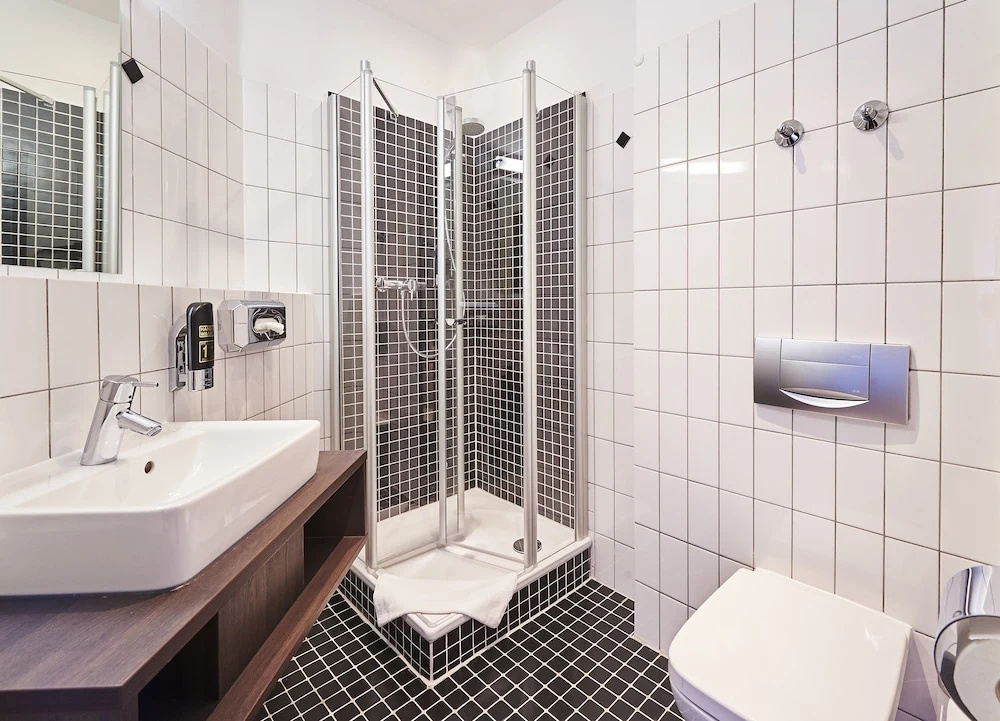 Hotel Hauser — 2