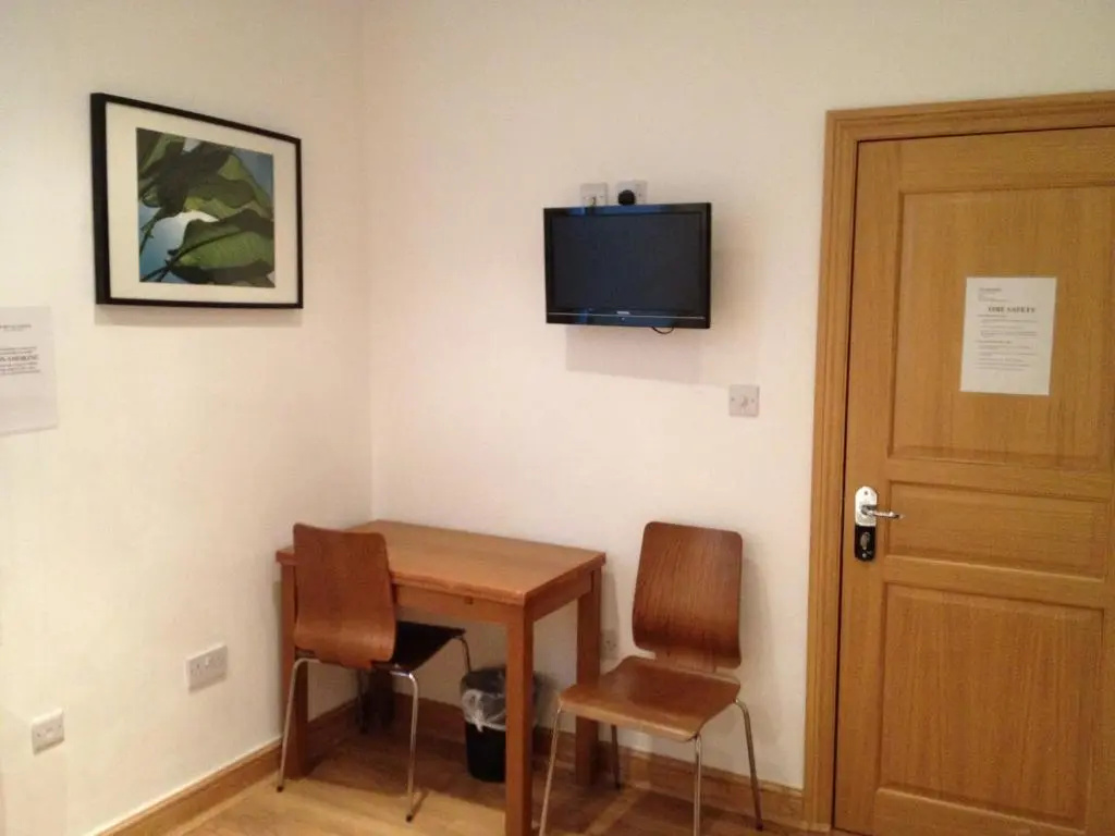 Double Studio (full double bed)