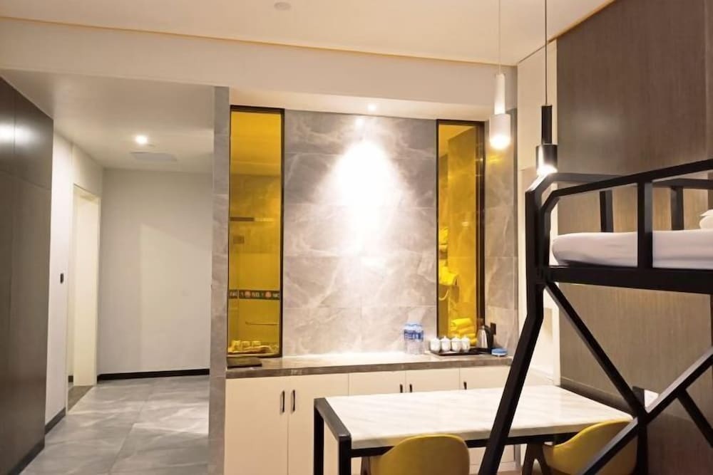 Nai E-sports Hotel (Beihai Beibu Gulf Plaza Walmart Plaza) in Beihai