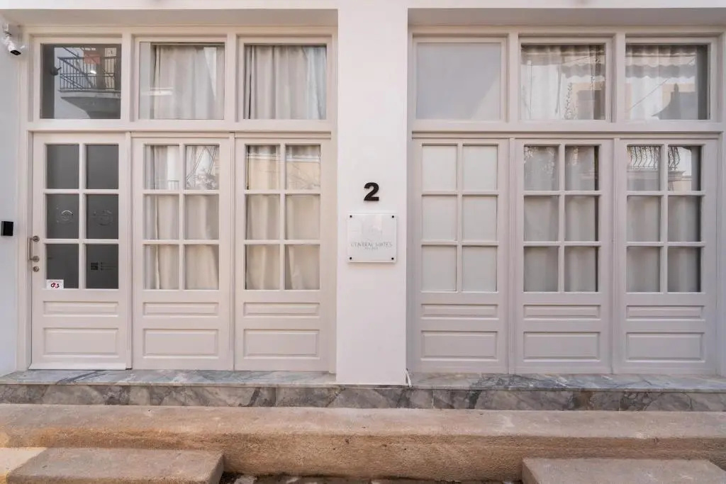 Central Suites Aegina 1
