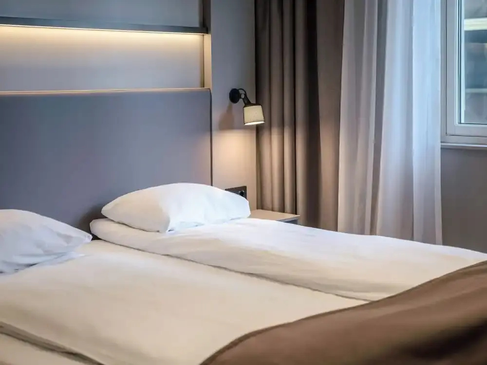 Quality Hotel Saga - Chambres