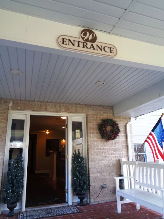 Wampler House — фото