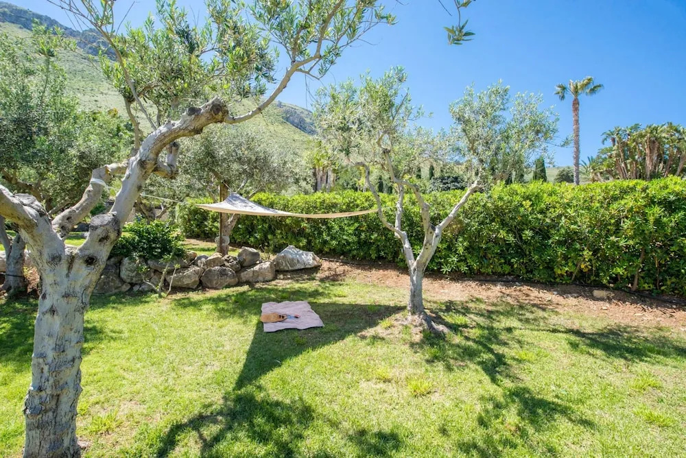 L Ulivo Blu - One-bedroom With Garden by Wonderful Italy