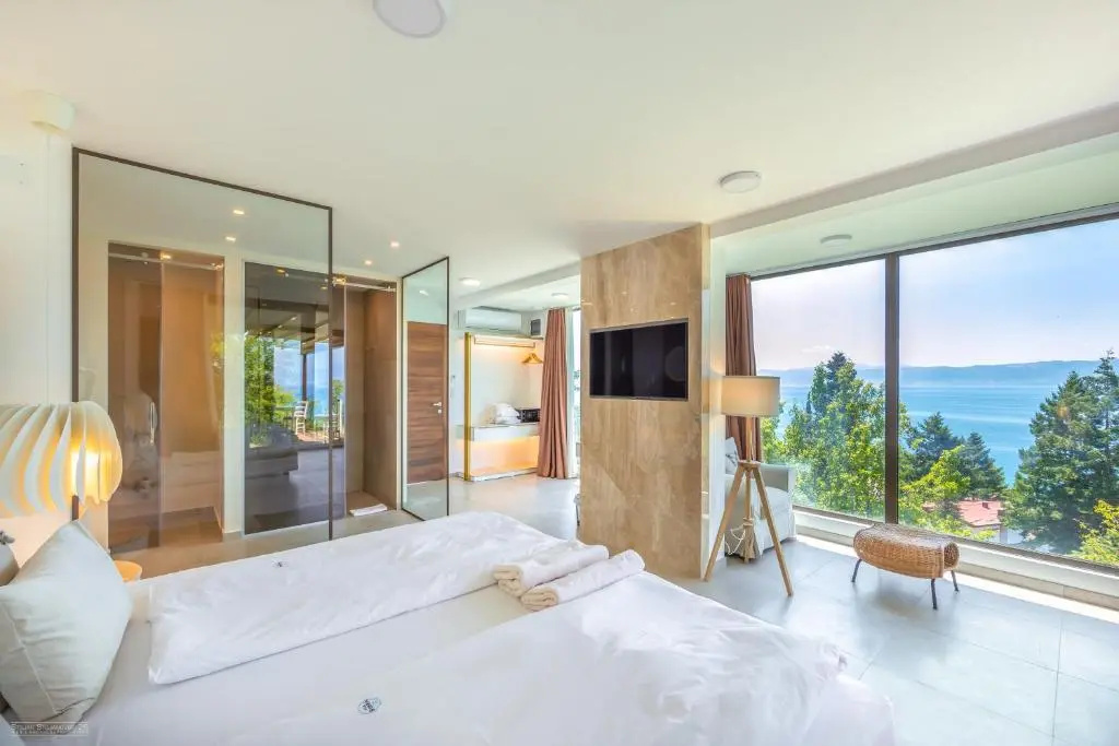 Deluxe Villa