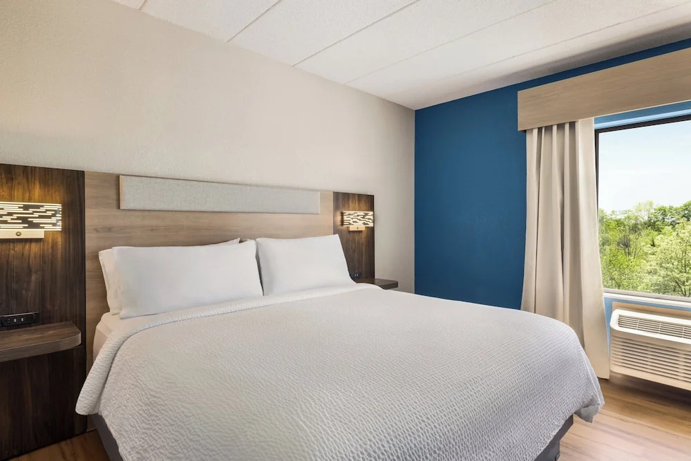 Holiday Inn Express and Suites Indianapolis W- Airport Area by IHG - Chambres