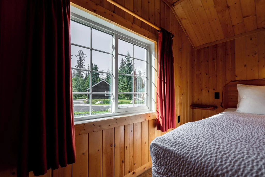 Pine Bungalows — 2