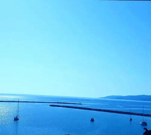 Beach & Waterfront