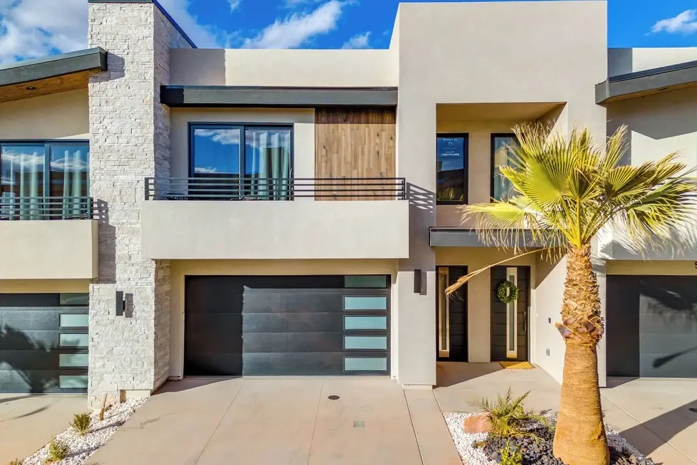 Near Hiking & Fishing: Hurricane Home w/ Hot Tub!