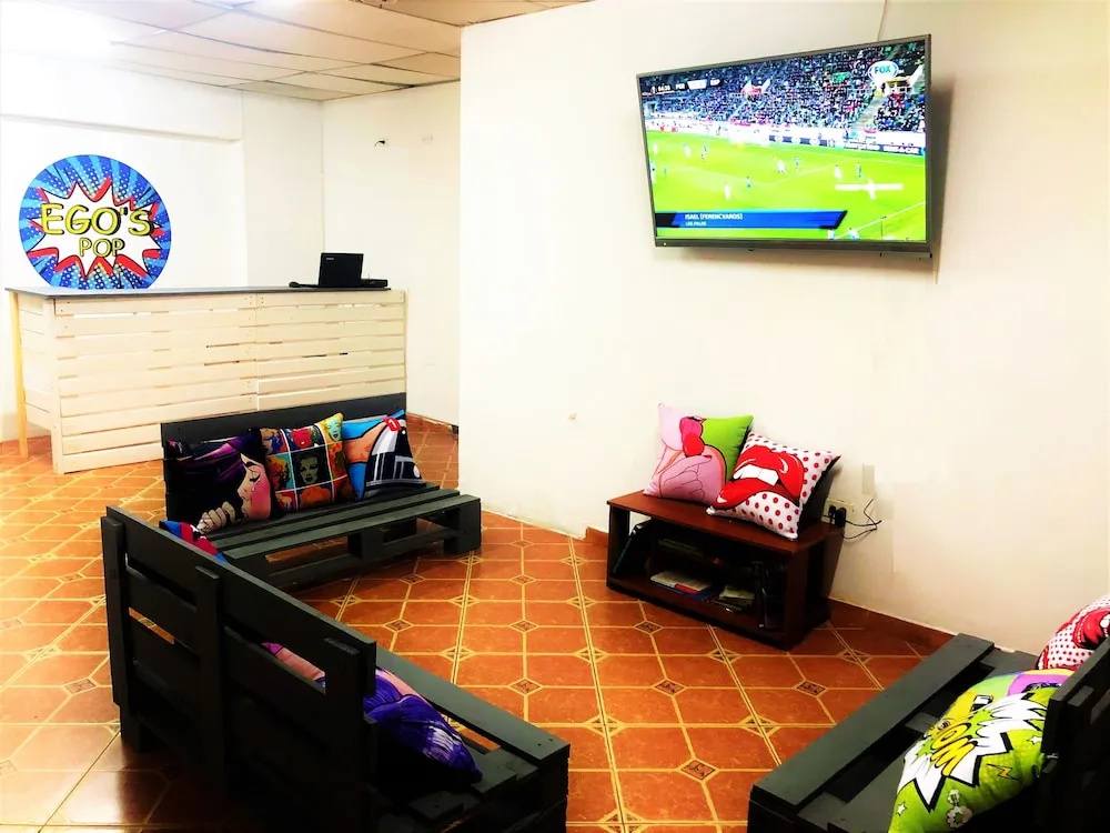 Hostal Egos Pop