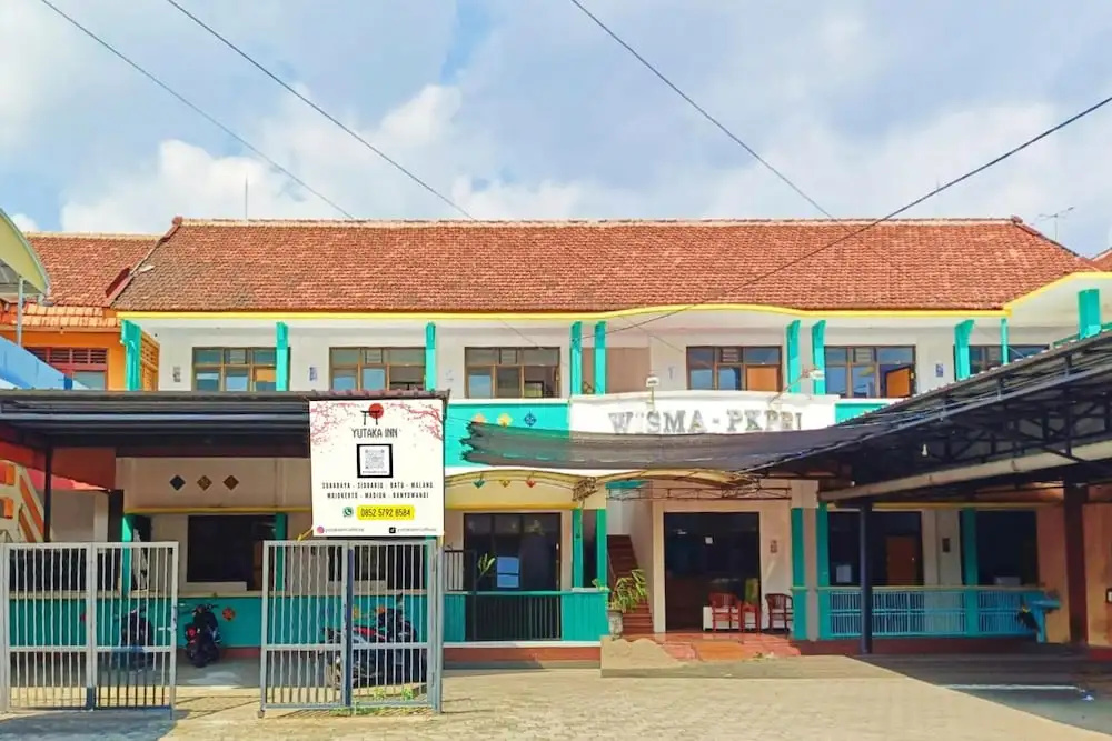 TwoSpaces Living at Sutomo Homestay
