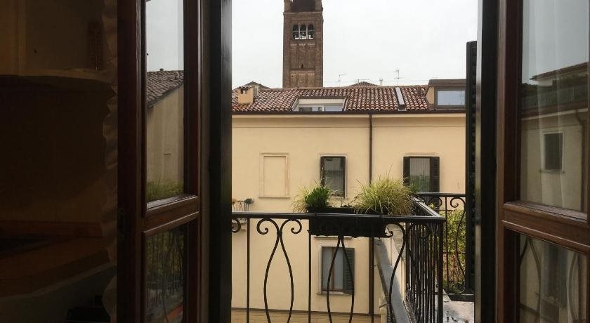 Balcony & Terrace