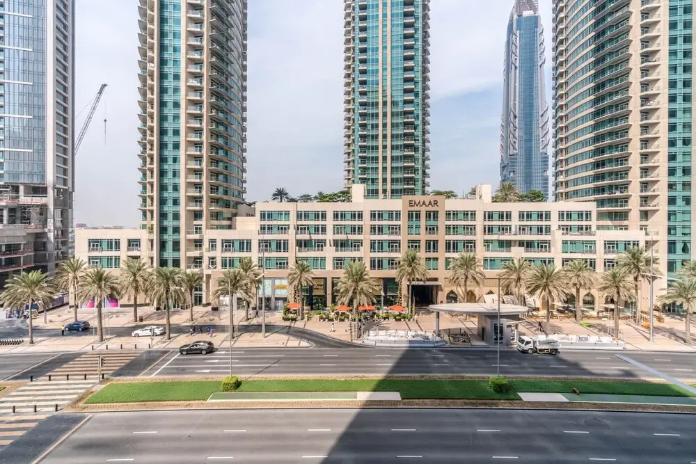 LuxBnB Standpoint Tower BLVD Views