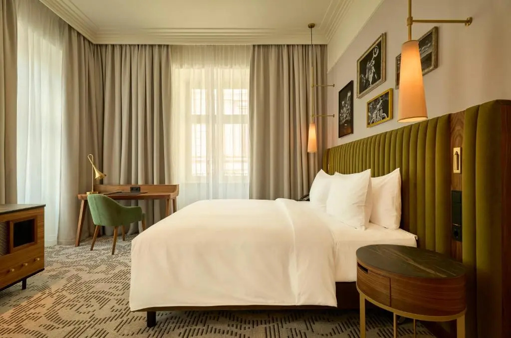 Old Town Double room (full double bed)