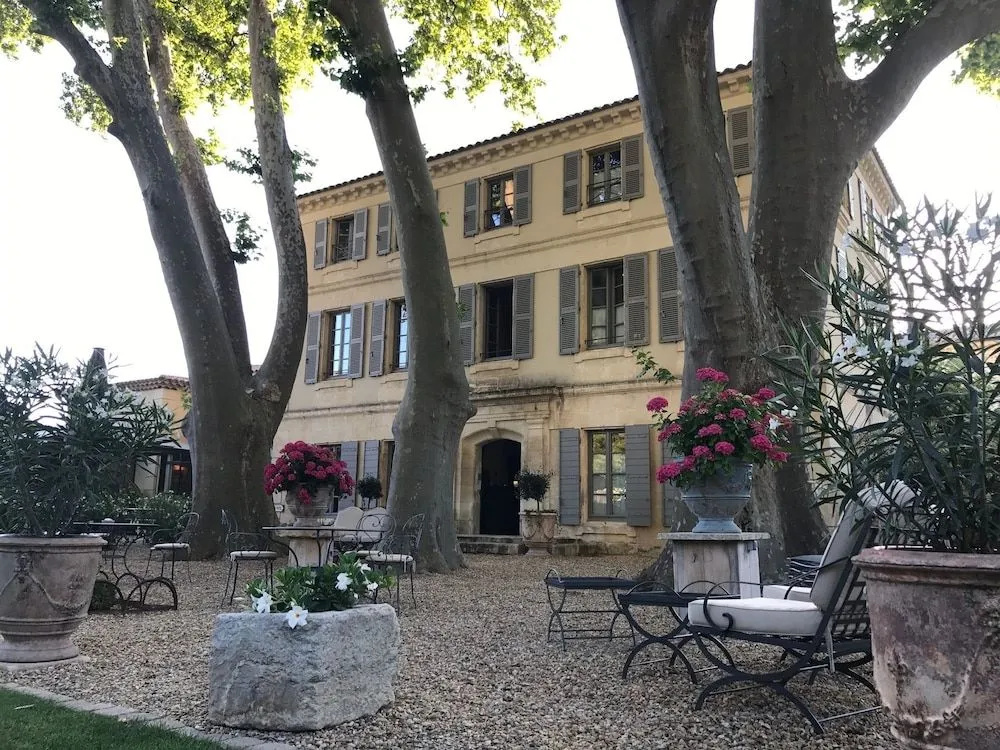 Hôtel La Bastide De Boulbon