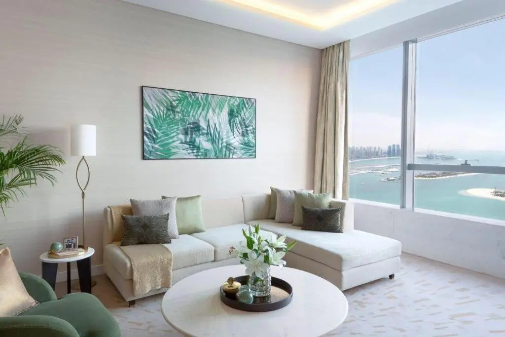 Hvr The Palm Dubai