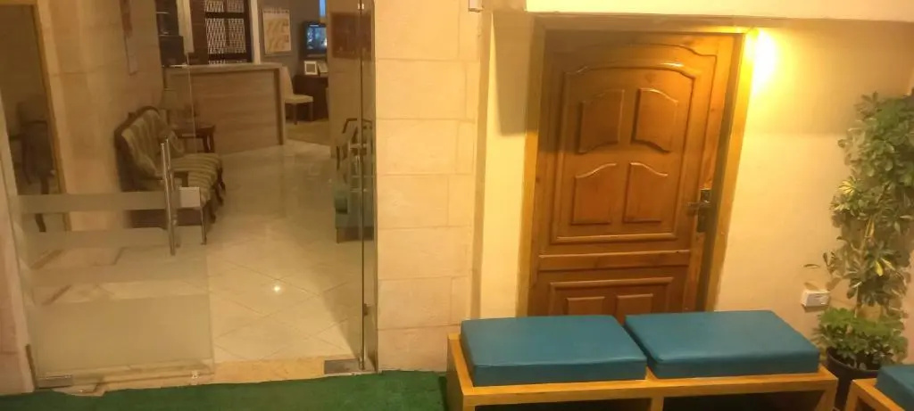 Petra Town Check-In Hotel