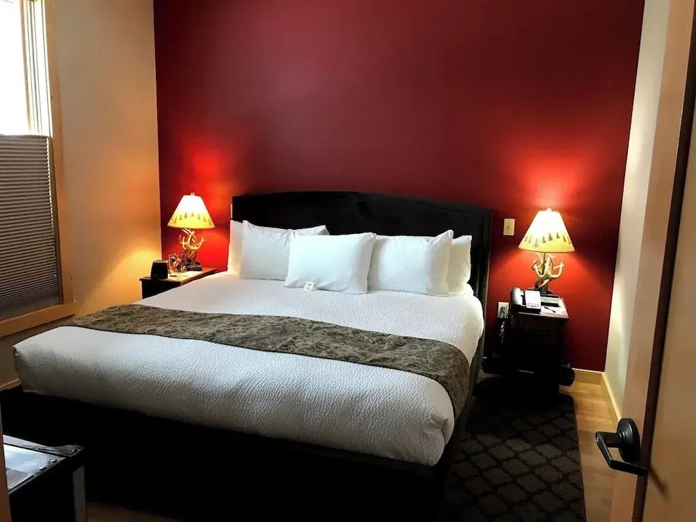 Standard Double room with land view (full double bed)