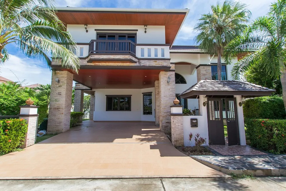 Serisa 3 Bedrooms Pool Villa 500Sqm