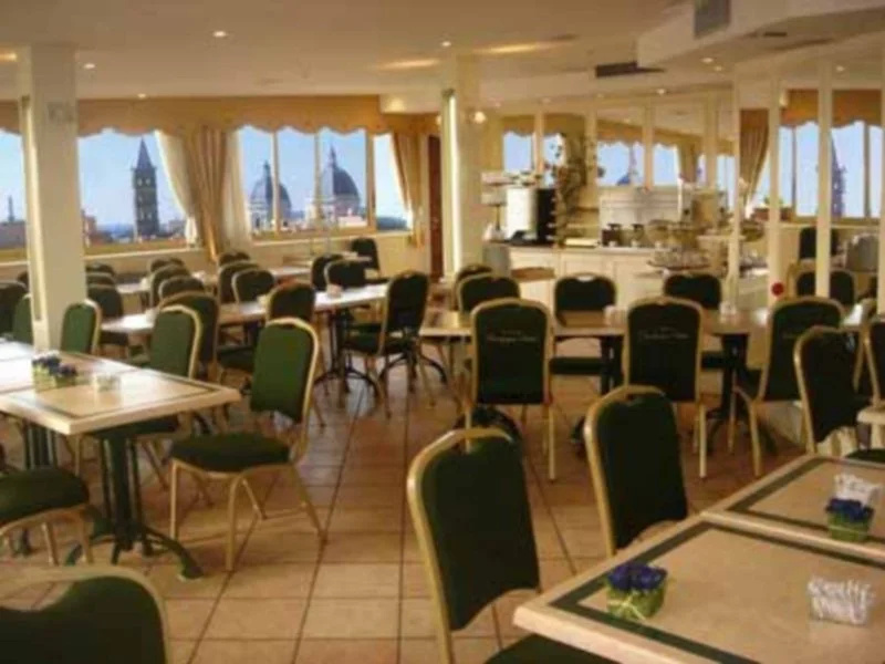 Champagne Palace Hotel - Général