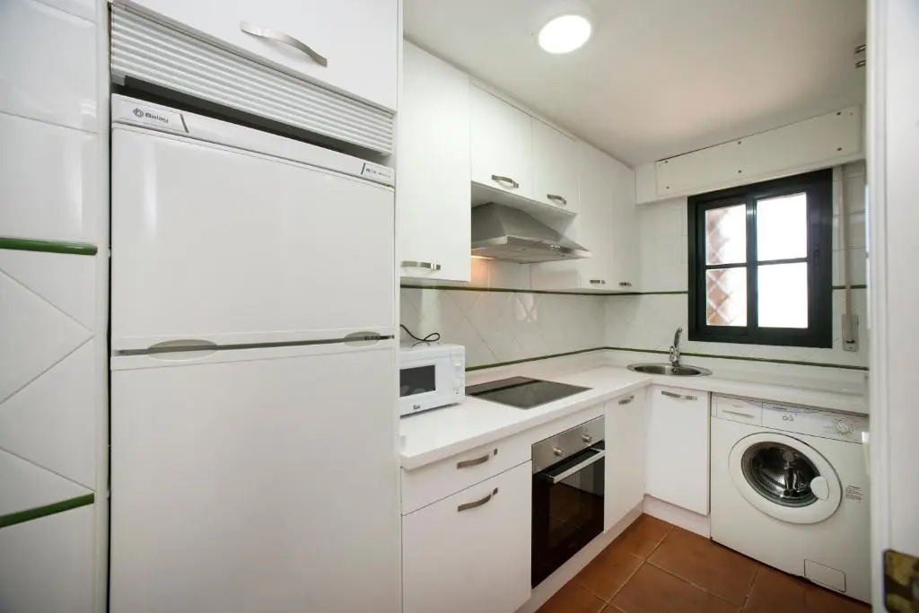3 Bedrooms Apartment