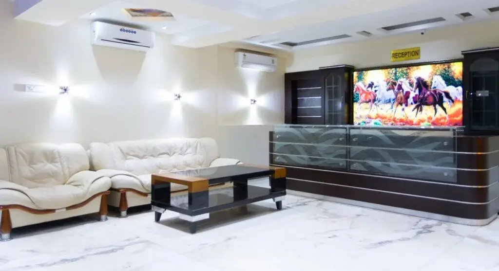 Hotel Karishma Grand