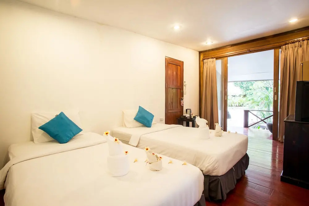Двухместное бунгало Standard 2 отдельные кровати в B52 Beach Resort