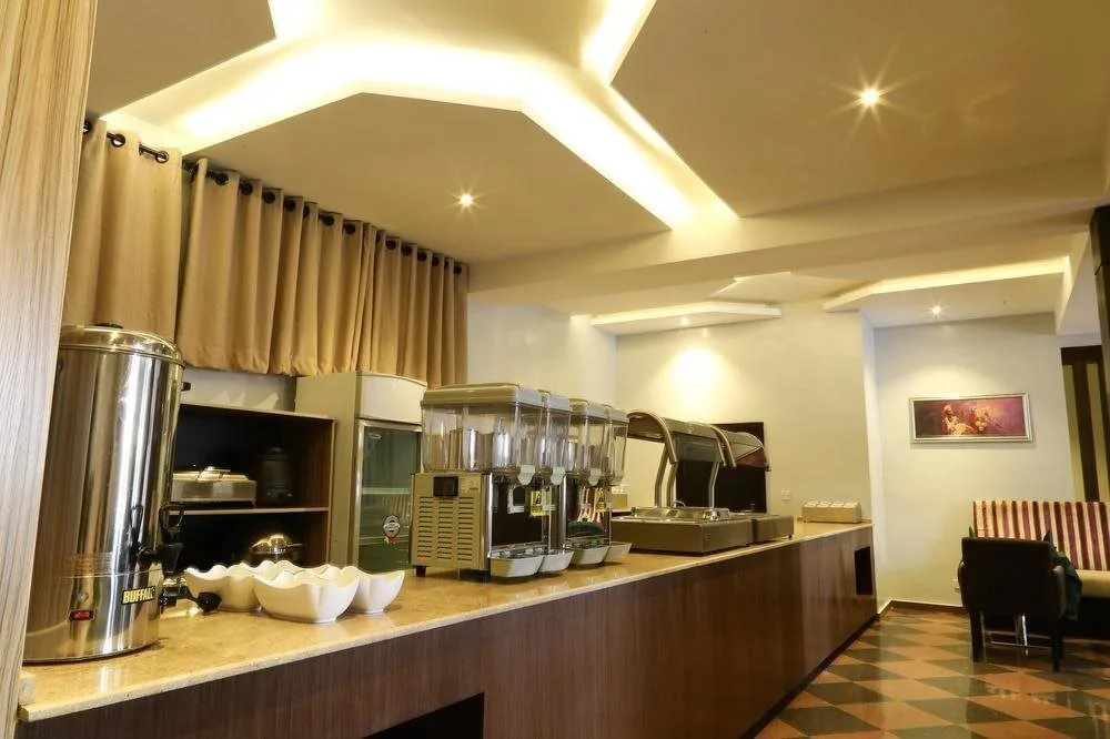 Golden Tulip Essential Benin City - Général
