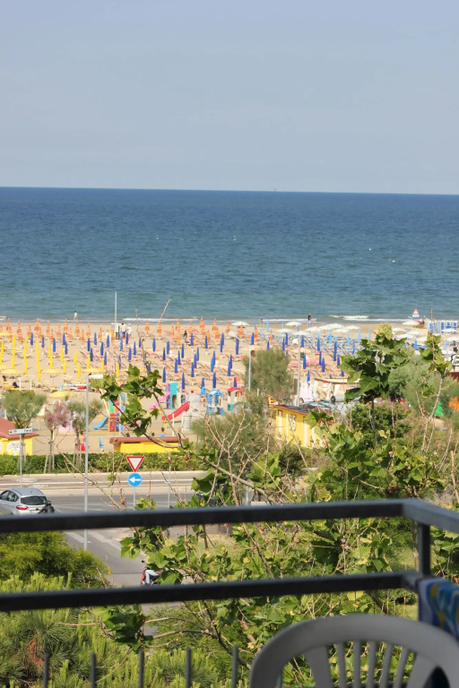 Beach & Waterfront