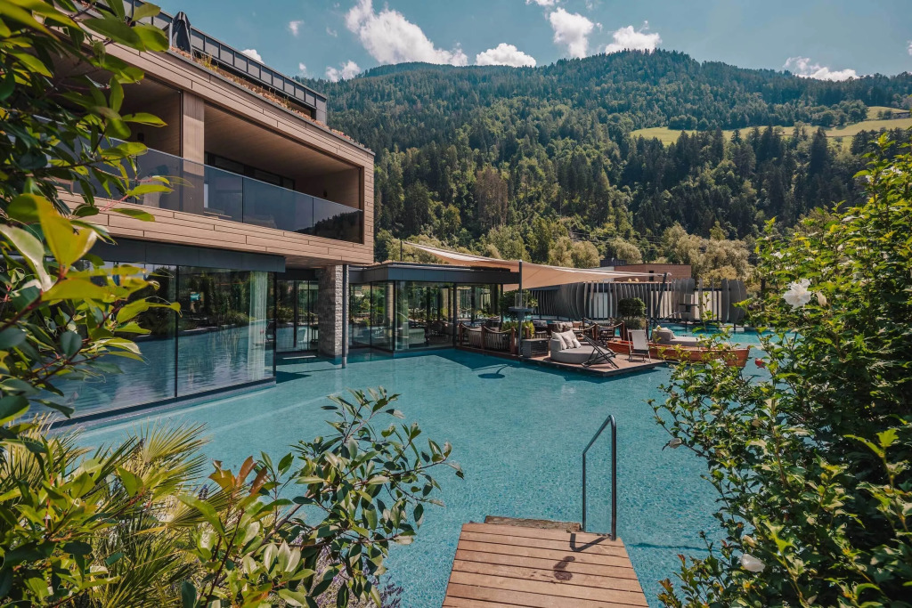 Wellness & Spa Resort Quellenhof by null