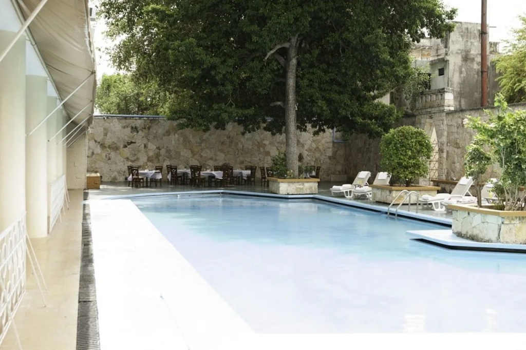 Hotel photo 12