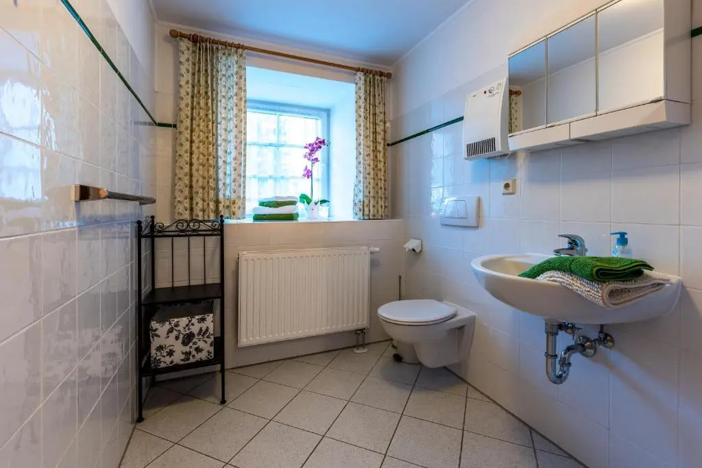 Ferienwohnungen Hotel Garni Dörflerwirt - Chambres